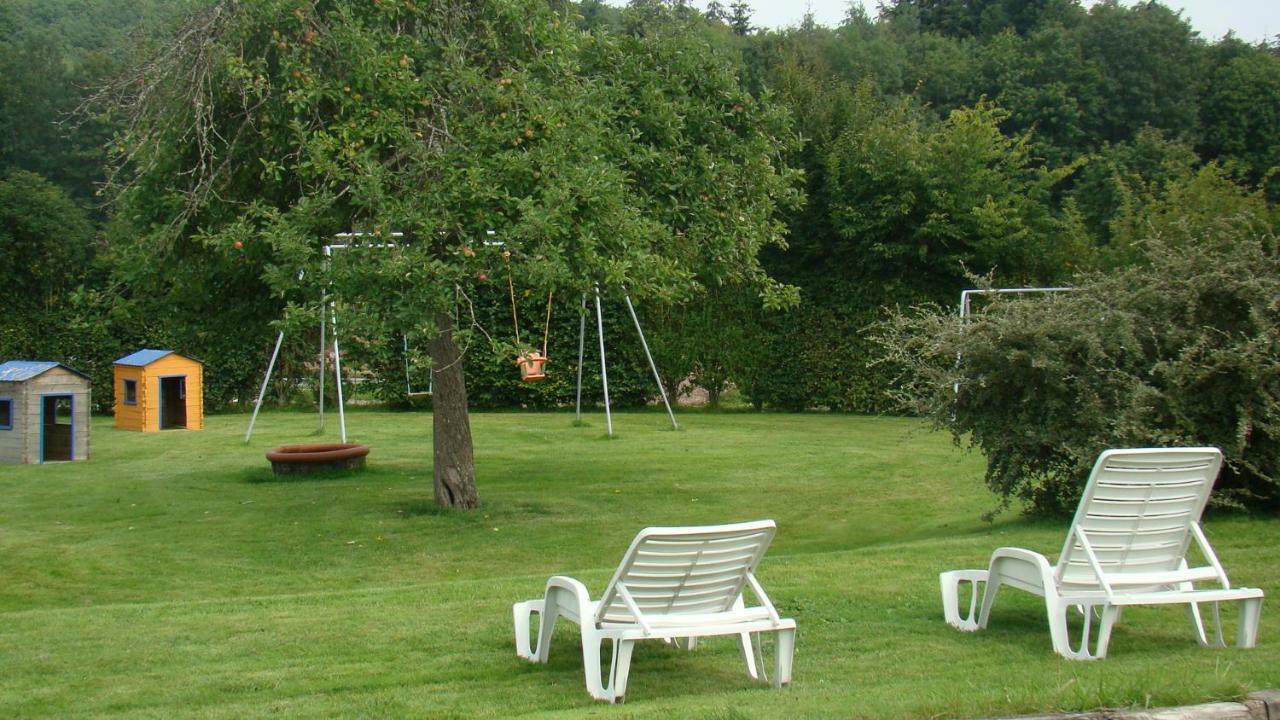 Gite De La Cour Campandré-Valcongrain Dış mekan fotoğraf