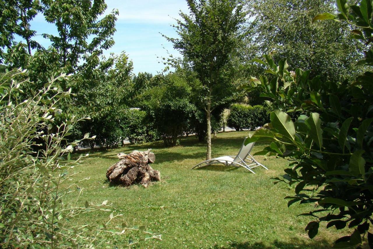 Gite De La Cour Campandré-Valcongrain Dış mekan fotoğraf